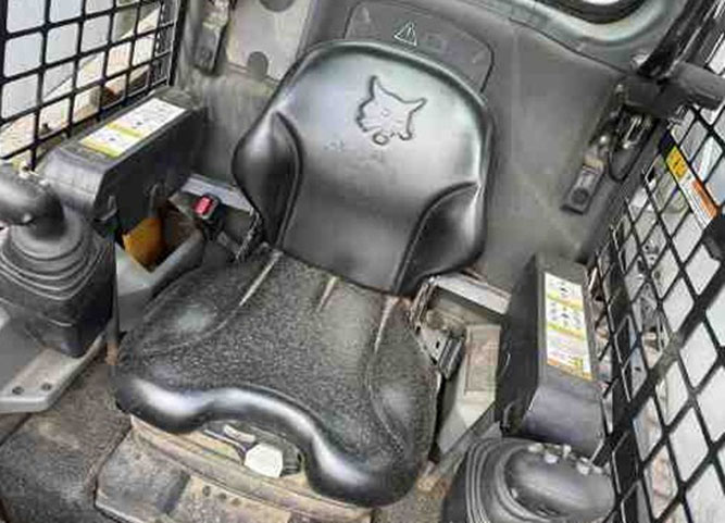 2017 Bobcat T595 Skid Steer - Image 5
