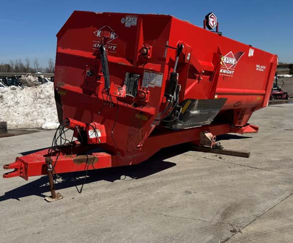 2017 Kuhn Knight RA142 Reel Mixer