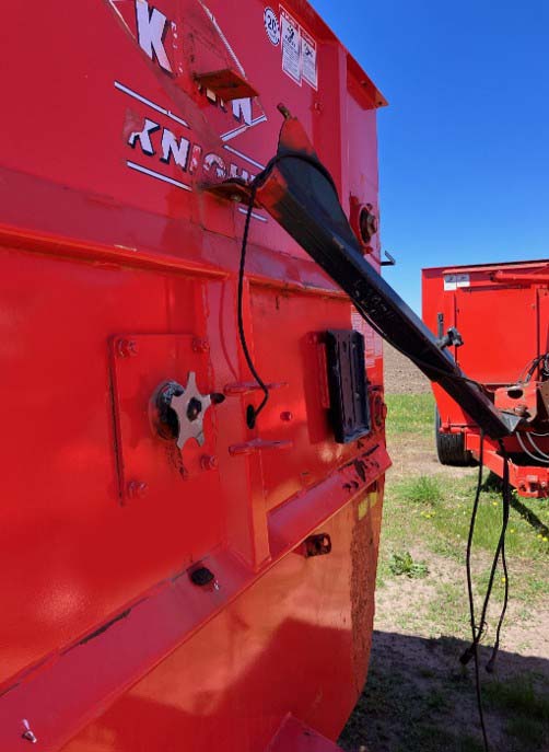2017 Kuhn Knight RA142 Reel Mixer - Image 6