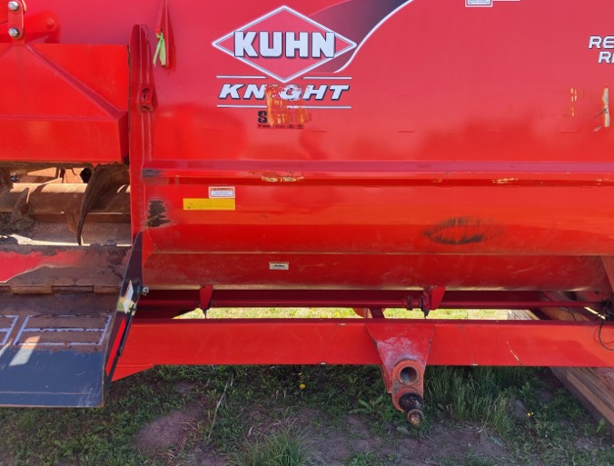 2017 Kuhn Knight RA142 Reel Mixer - Image 8