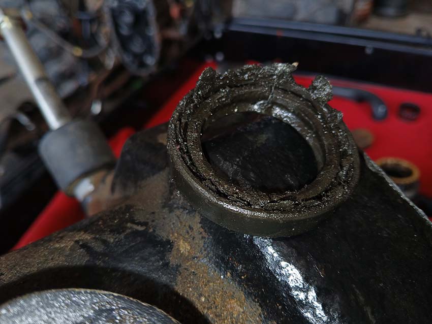 2017 Mahindra 1526 Tractor - Image 31