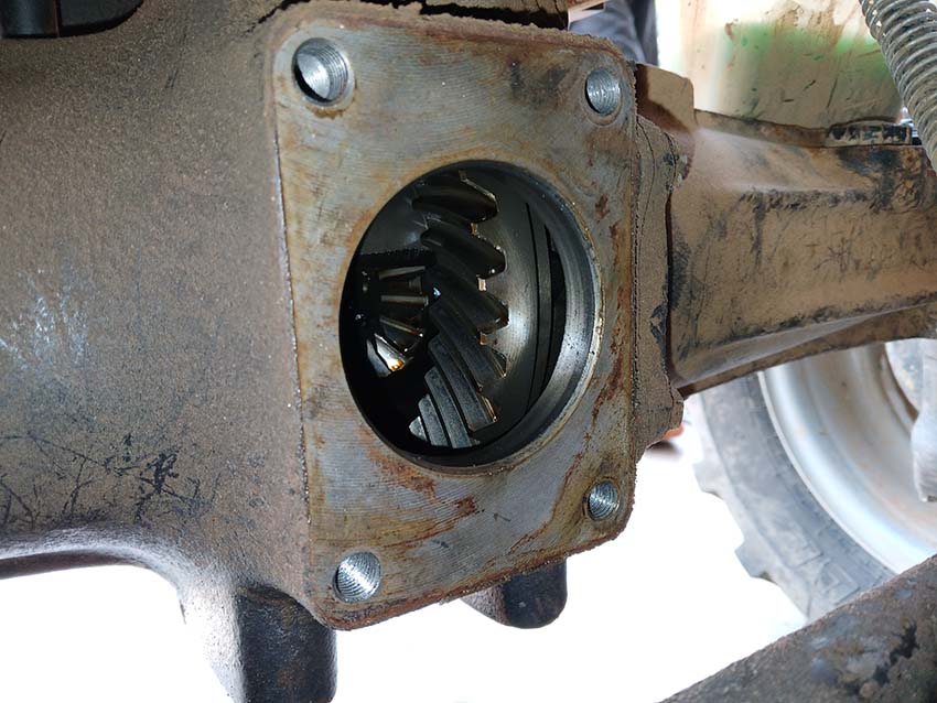 2017 Mahindra 1526 Tractor - Image 46