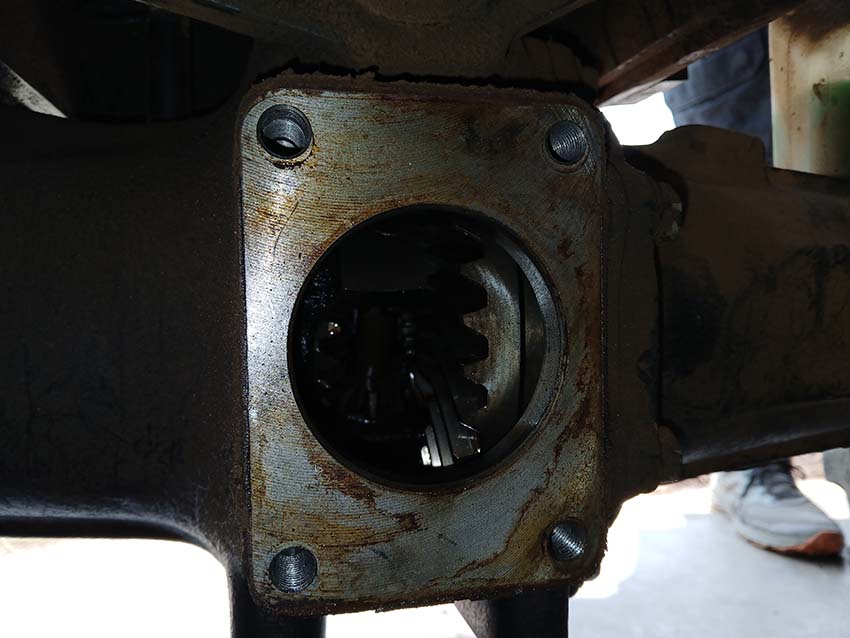 2017 Mahindra 1526 Tractor - Image 47