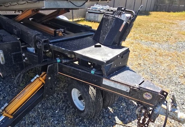 2017 New Heights Equipter RB4000 - Image 15