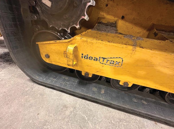 2018 Gehl VT320 Skid Steer - Image 20