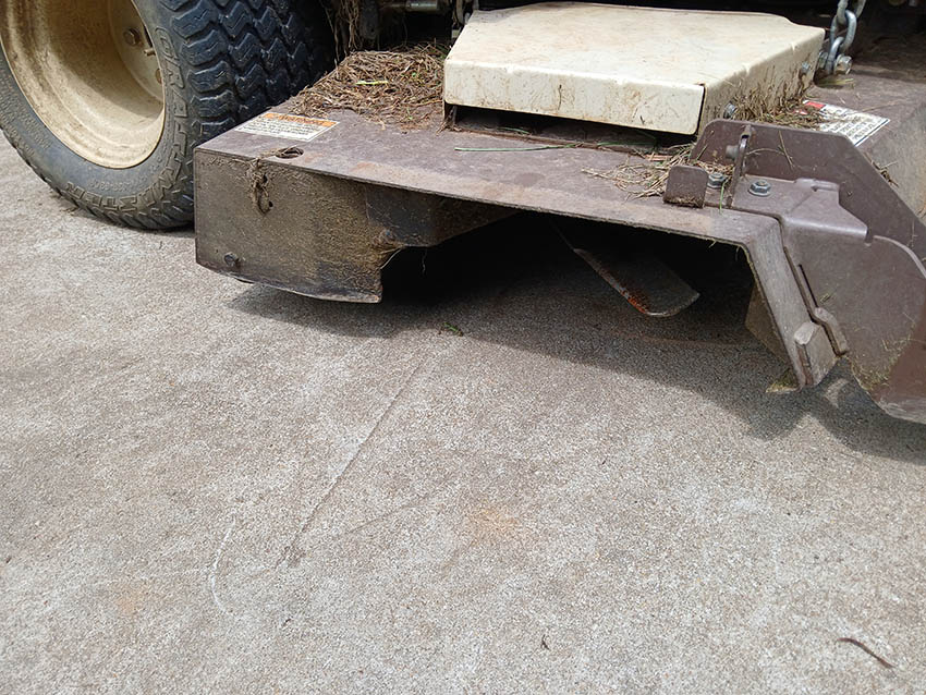 2018 Grasshopper 126V Mower - Image 17