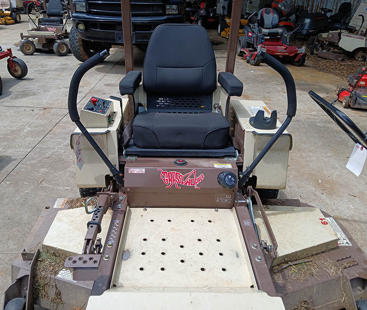 2018 Grasshopper 126V Mower - Image 20
