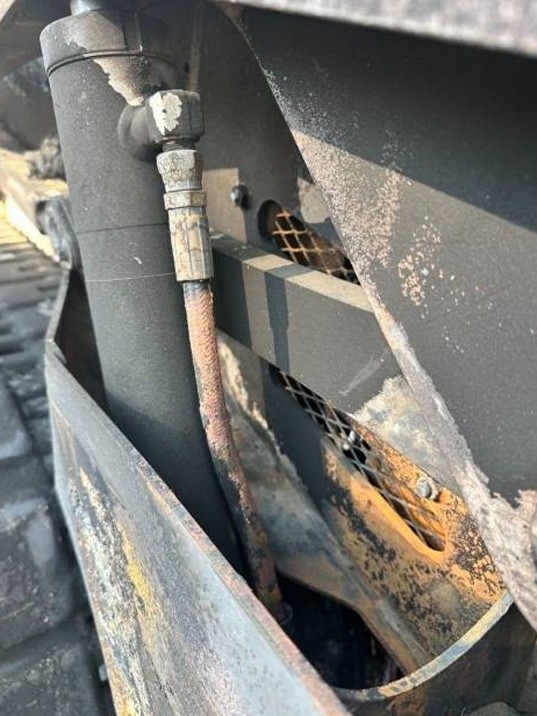 2018 Kubota SVL75-2 Skid Steer - Image 10