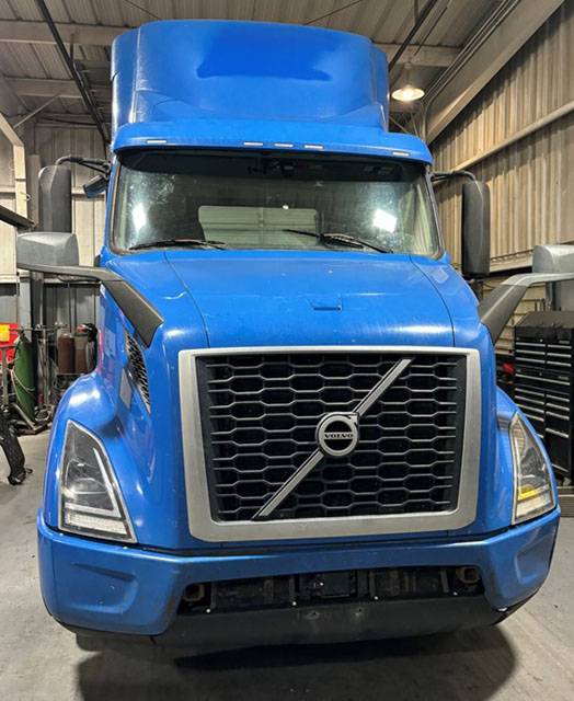 2018 Volvo VNL - Image 3
