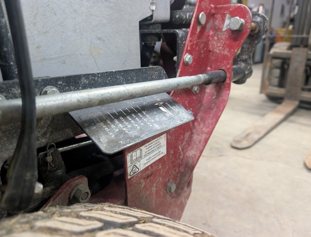 2019 Ferris FW35 Mower - Image 19