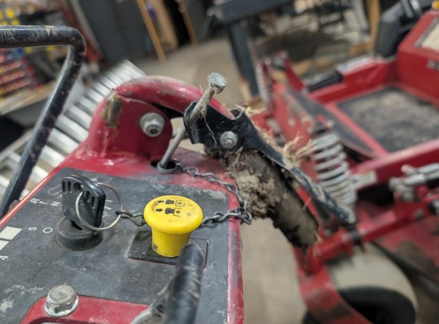 2019 Ferris FW35 Mower - Image 21