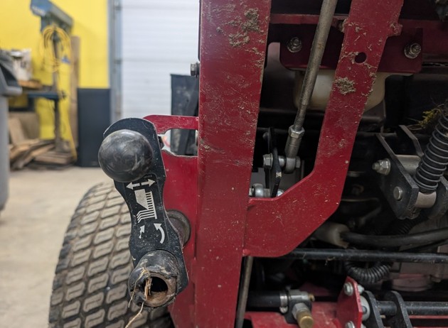 2019 Ferris FW35 Mower - Image 26
