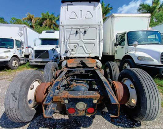 2019 Freightliner Cascadia - Image 4