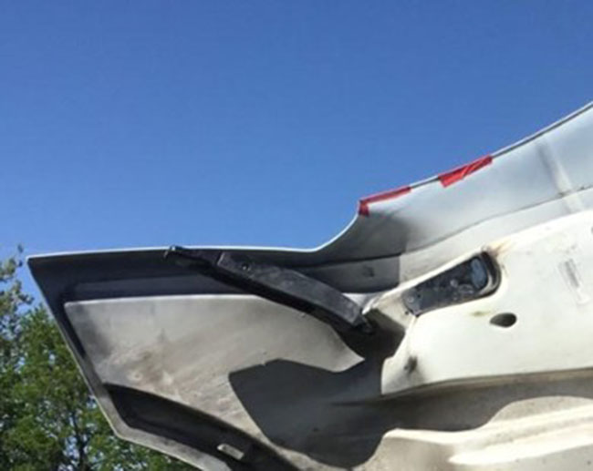 2019 International LT625 - Image 18