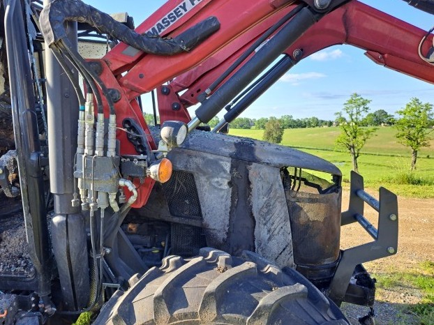 2019 Massey Ferguson 4710 Tractor - Image 9