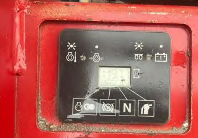 2019 Toro TX10000W Skid Steer - Image 9