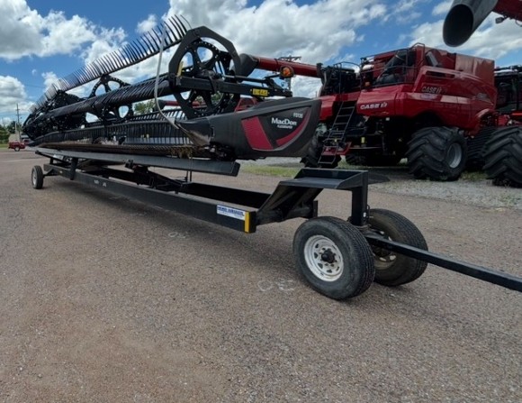 2020 MacDon FD135 Flexdraper Header