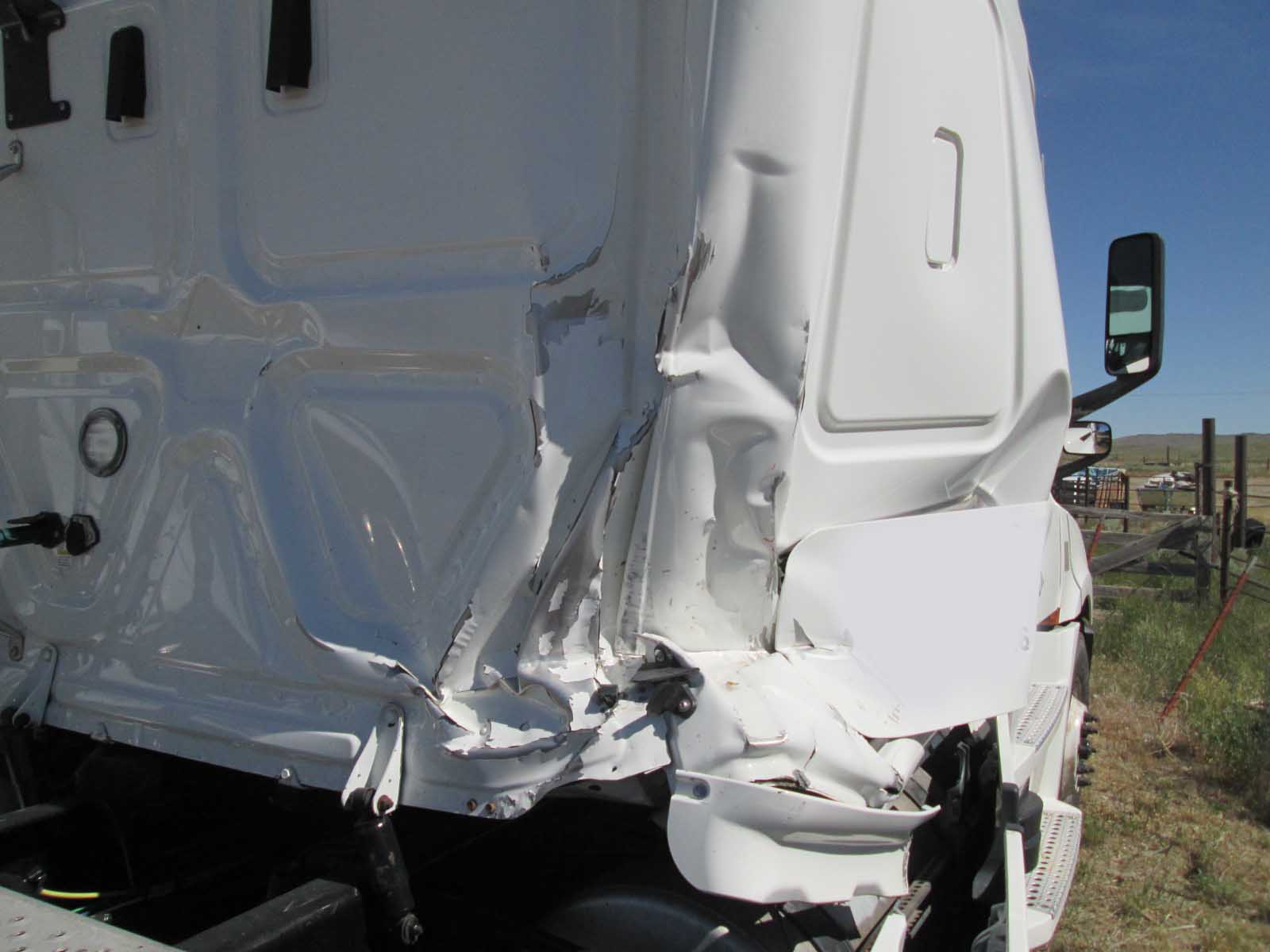 2021 Freightliner Cascadia - Image 12