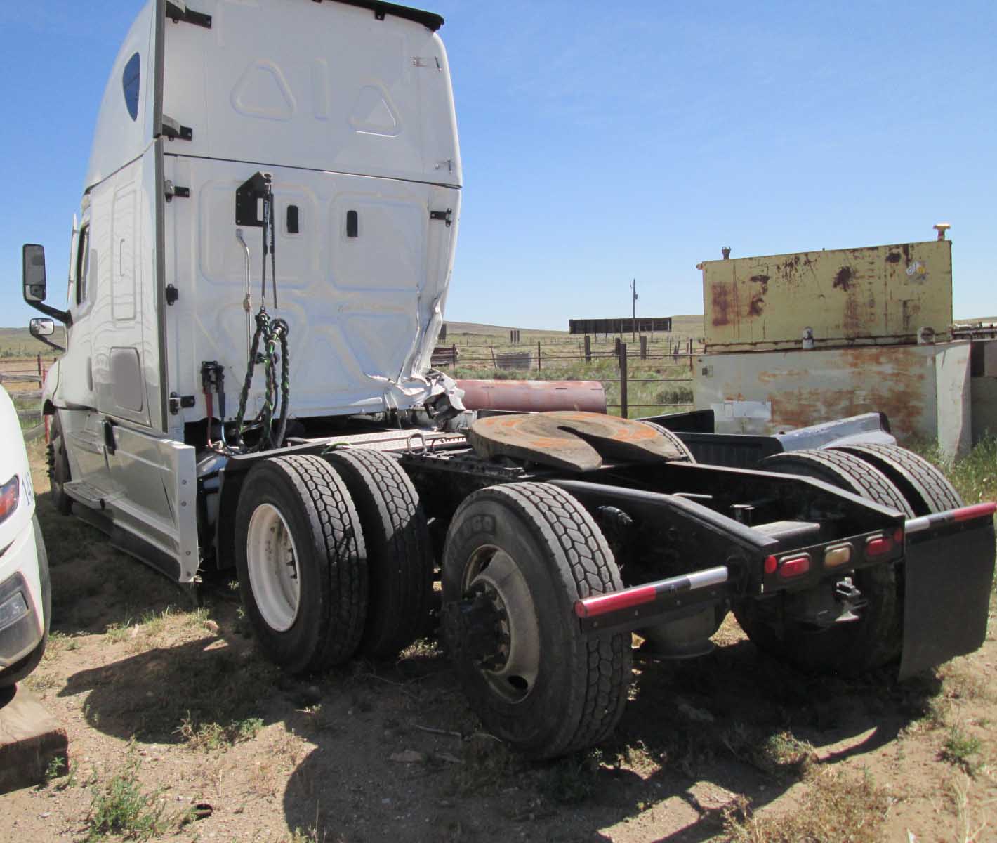 2021 Freightliner Cascadia - Image 6