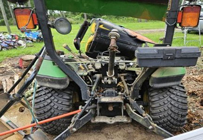 2012 John Deere 1026R Tractor - Image 10