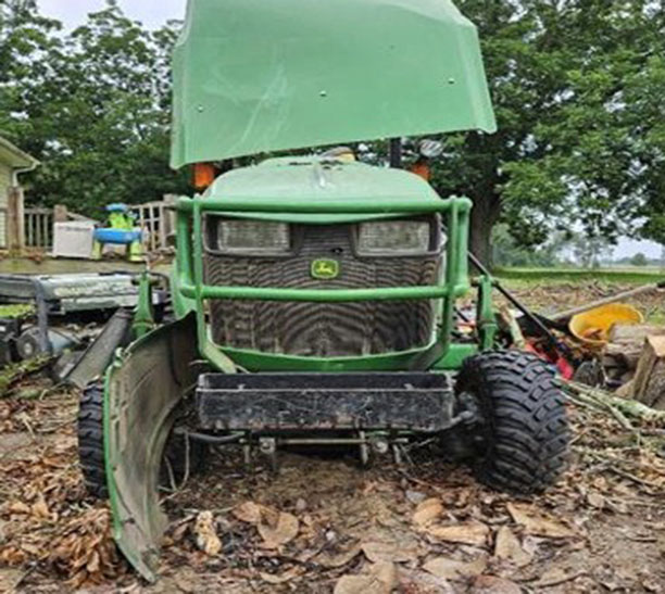 2012 John Deere 1026R Tractor - Image 11