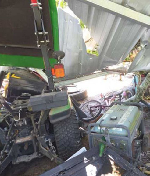 2012 John Deere 1026R Tractor - Image 15