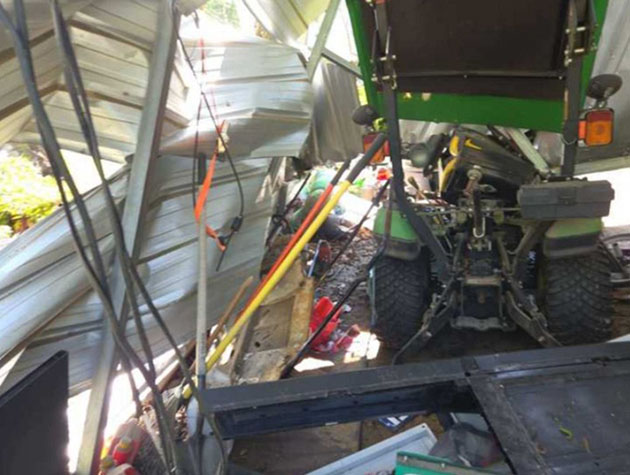 2012 John Deere 1026R Tractor - Image 16