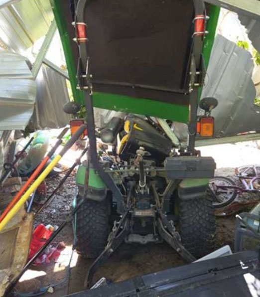 2012 John Deere 1026R Tractor - Image 17