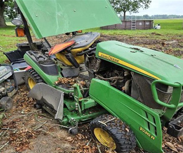 2012 John Deere 1026R Tractor - Image 2