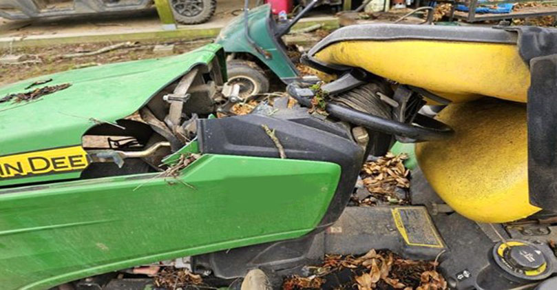 2012 John Deere 1026R Tractor - Image 7