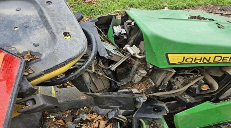 2012 John Deere 1026R Tractor - Image 8