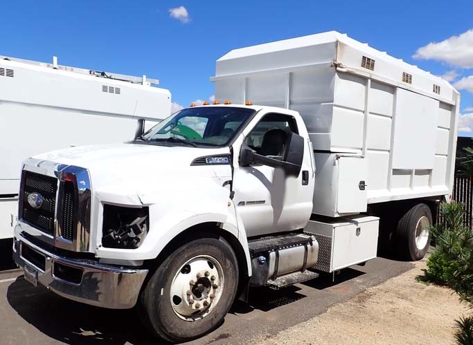 2022 Ford F-650 Tree Truck