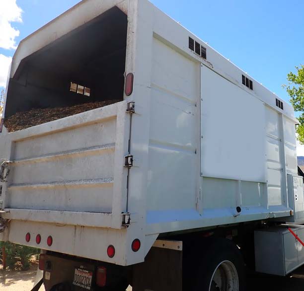 2022 Ford F-650 Tree Truck - Image 10