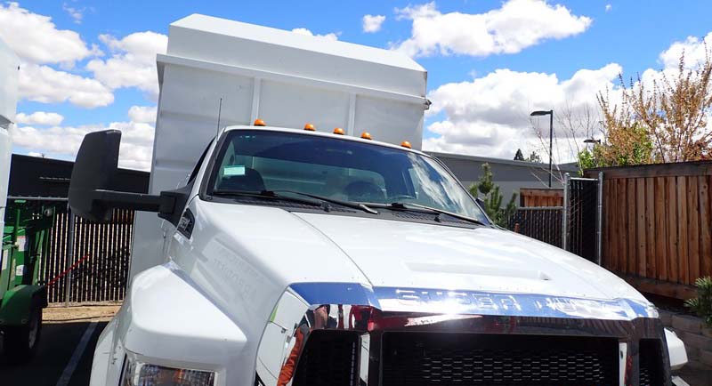 2022 Ford F-650 Tree Truck - Image 2