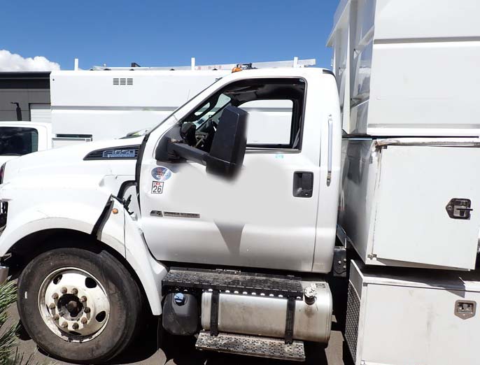 2022 Ford F-650 Tree Truck - Image 7