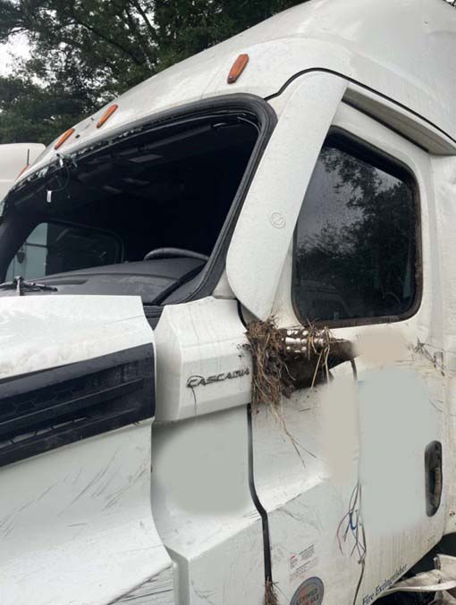 2022 Freightliner New Cascadia 126 - Image 7