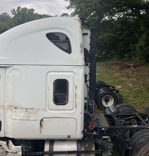 2022 Freightliner New Cascadia 126 - Image 8