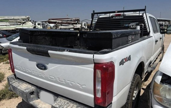 2023 Ford F-250 - Image 6