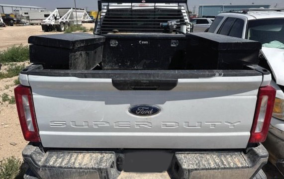 2023 Ford F-250 - Image 8