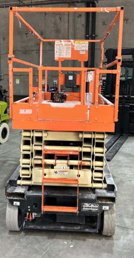 2023 JLG ES3246 Scissor Lift - Image 2