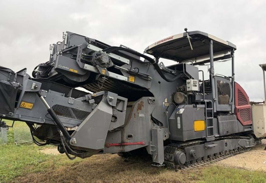 2024 Dynapac MF2500CS Asphalt Material Transfer Vehicle - Image 32