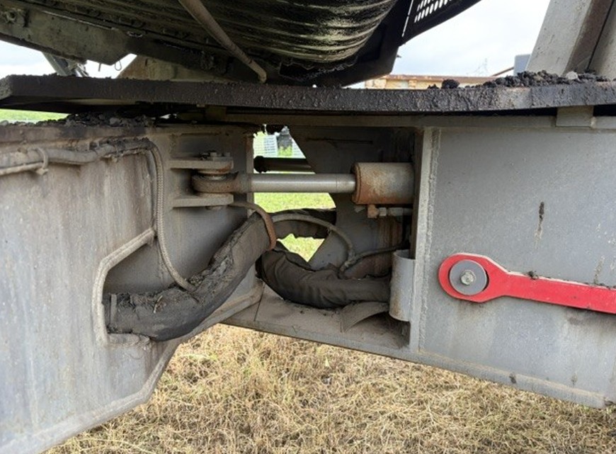 2024 Dynapac MF2500CS Asphalt Material Transfer Vehicle - Image 33
