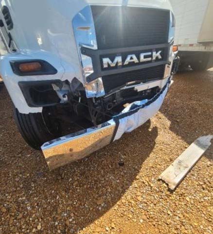2024 Mack Box Truck - Image 5