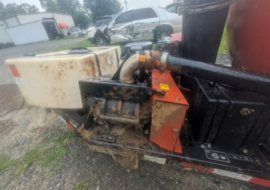 2025 Ditch Witch MV8 Vacuum Excavator - Image 13