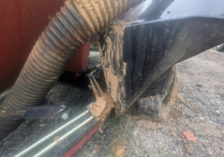 2025 Ditch Witch MV8 Vacuum Excavator - Image 15