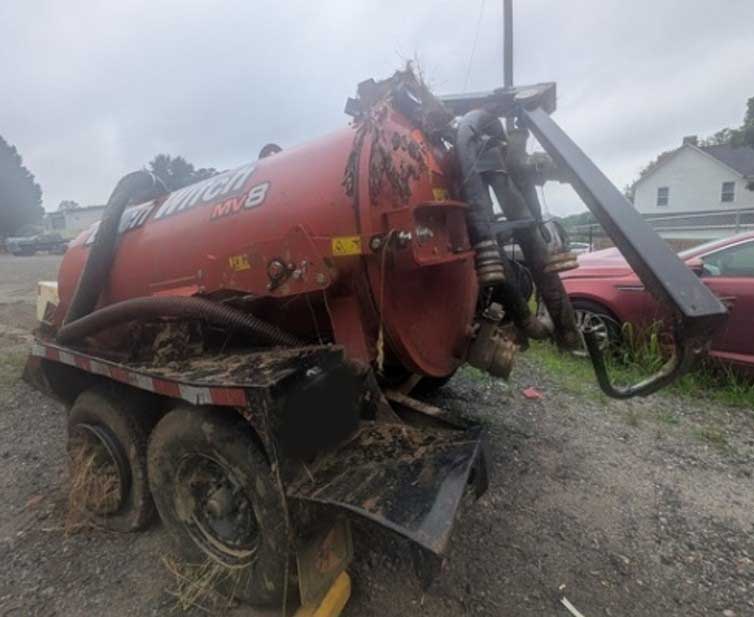 2025 Ditch Witch MV8 Vacuum Excavator - Image 6