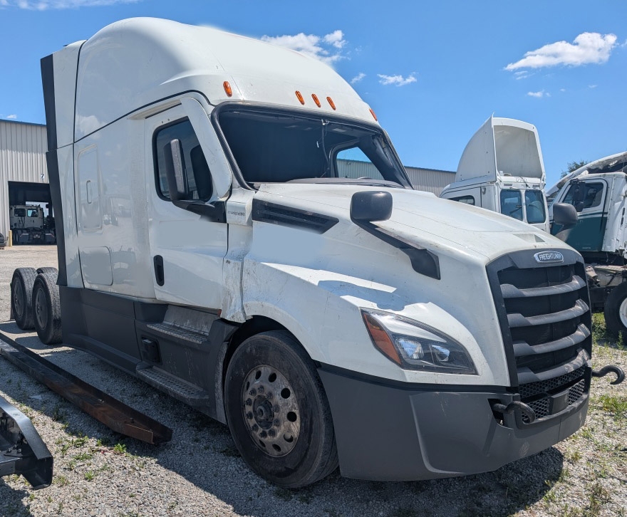 2025 Freightliner Cascadia