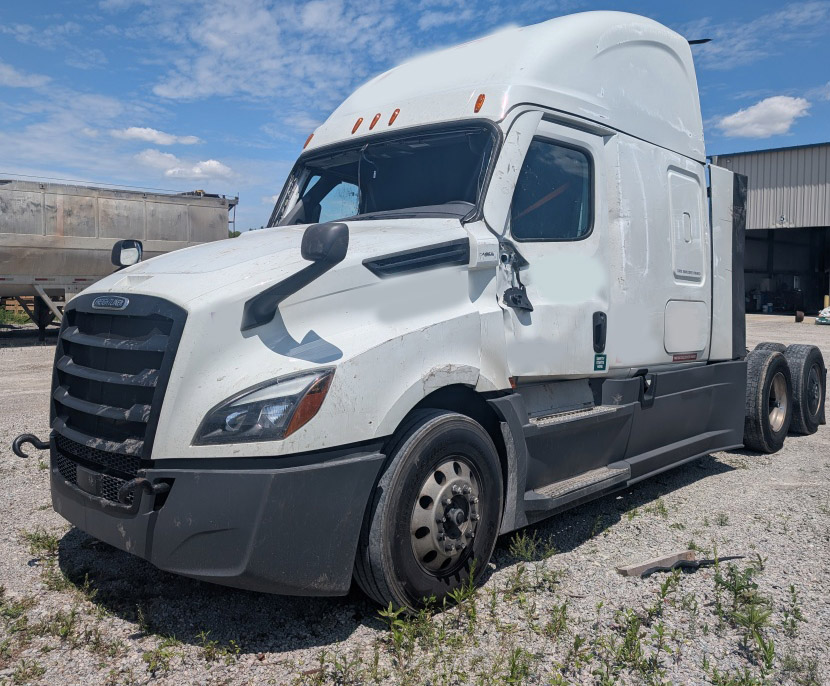 2025 Freightliner Cascadia - Image 4
