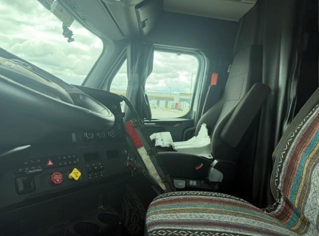 2026 Freightliner Cascadia - Image 11