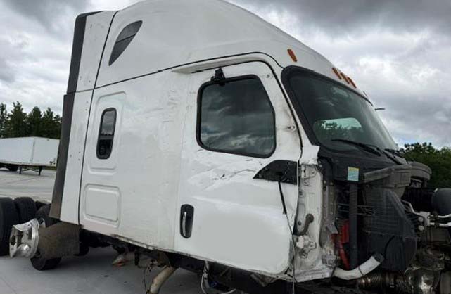 2026 Freightliner Cascadia - Image 2